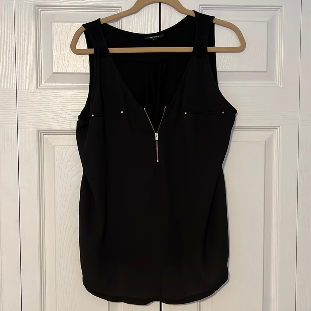 Black small zip tank